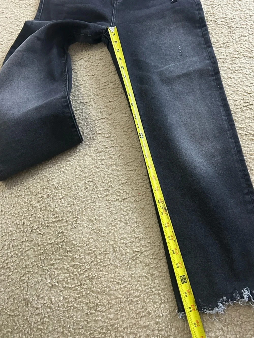 Kendall + Kylie Women's The Icon High Rise Straight sz 30 Black Denim Distressed - Picture 8 of 11